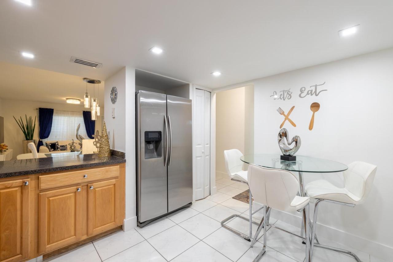 Luxurious And Cozy Townhouse 3 Bedrooms 2.5 Bath マイアミ エクステリア 写真